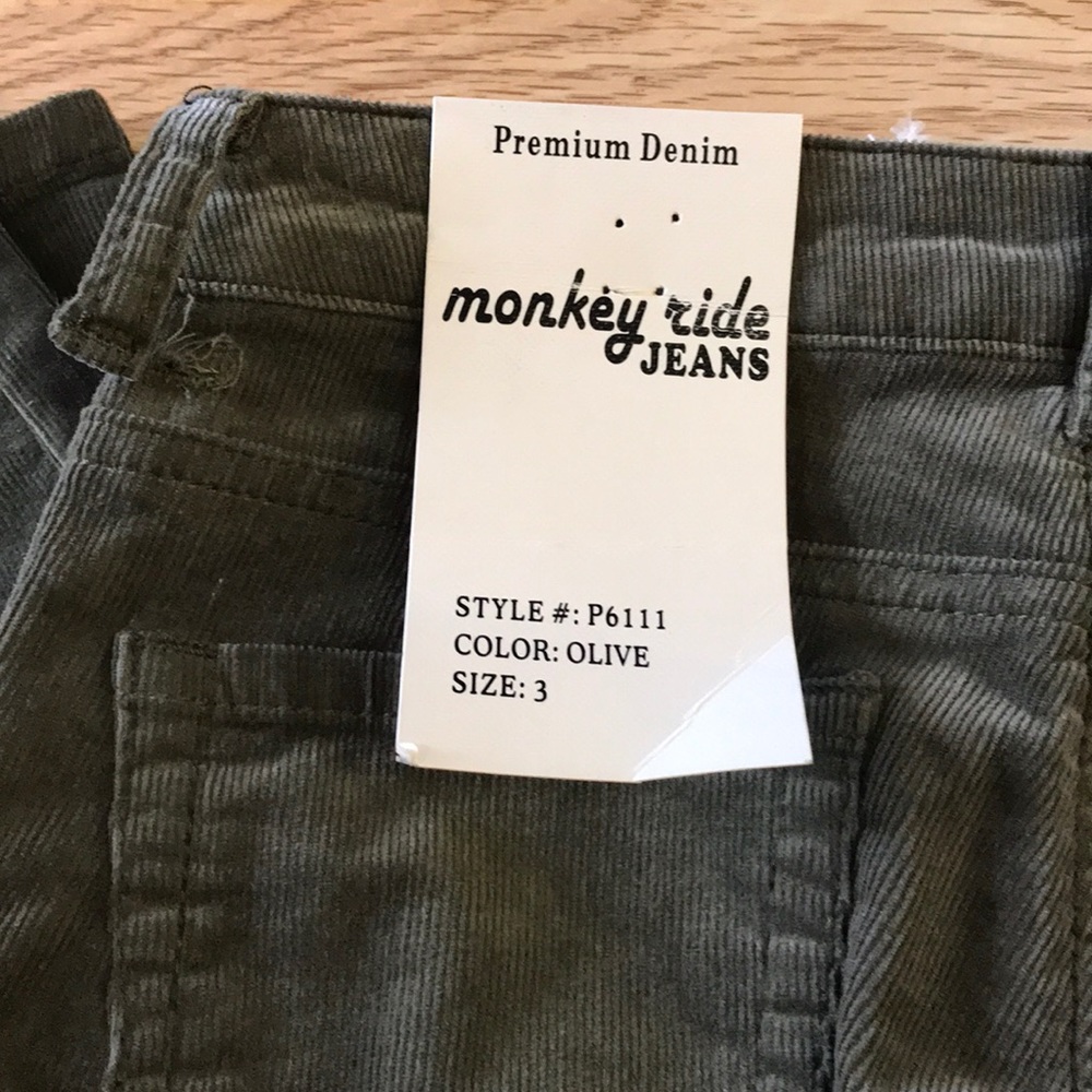 Monkey Ride Skinny’s - Picture 3 of 4